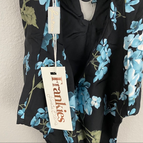 Frankie’s Bikinis • Janelle One Piece Swimsuit - Picture 7 of 8